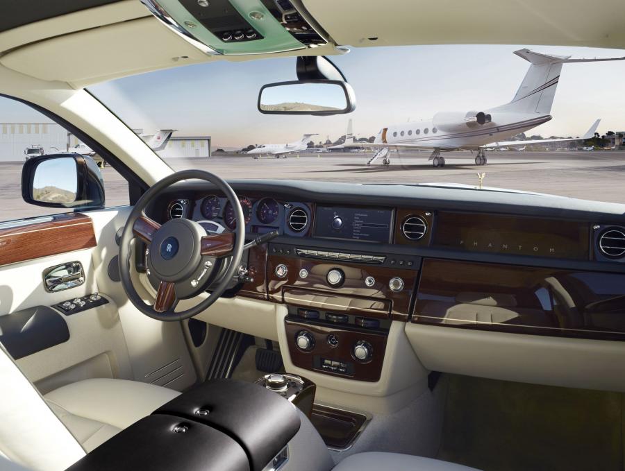  Rolls-Royce Phantom EWB 2012 года  (фото 34 из 34)